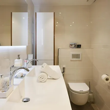Upstays 79m 2br Terraces Near Carlton 公寓 戛纳