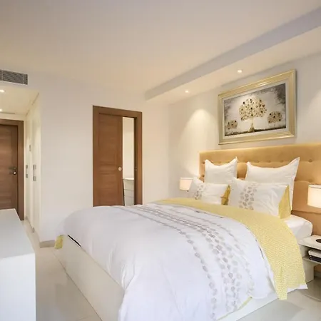 Upstays 79m 2br Terraces Near Carlton 公寓 戛纳