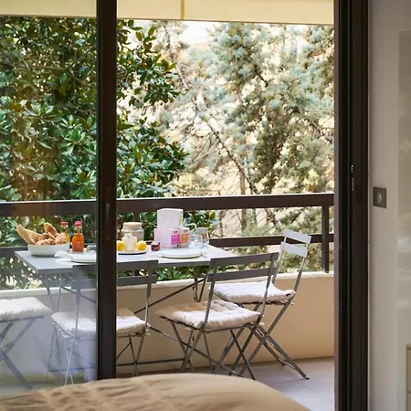 Upstays 79m 2br Terraces Near Carlton * 戛纳